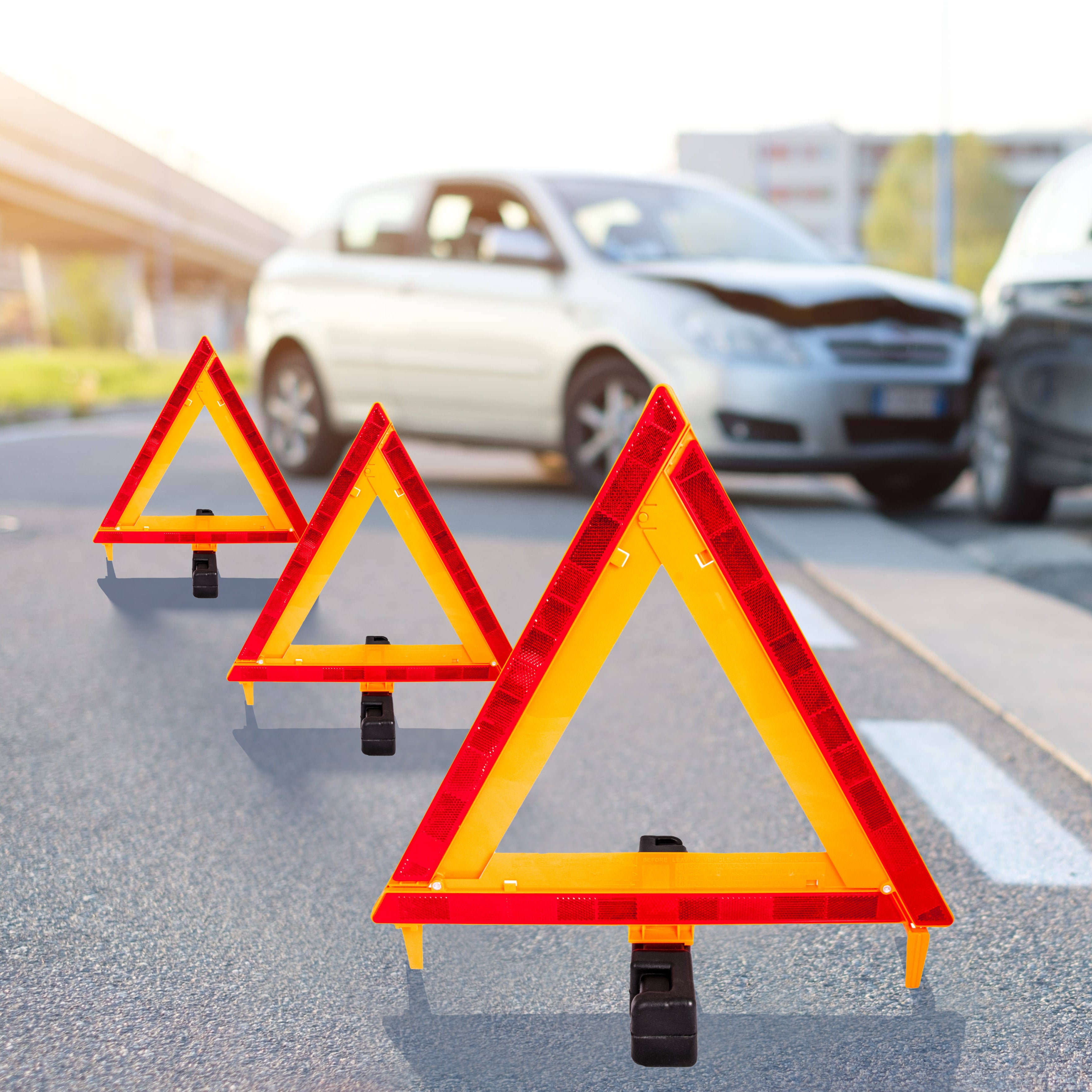 🚗 Travel confidence your car is equipped with a traffic triangle that will help you protect yourself and other road users.